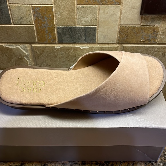 Suede slide sandals - Picture 2 of 7